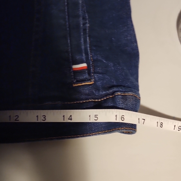 Tommy Hilfiger Blue Jean Jacket Classic Denim Style - Picture 4 of 6